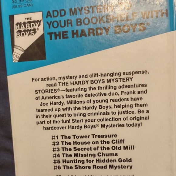 2 young reader mystery books - Picture 3 of 6